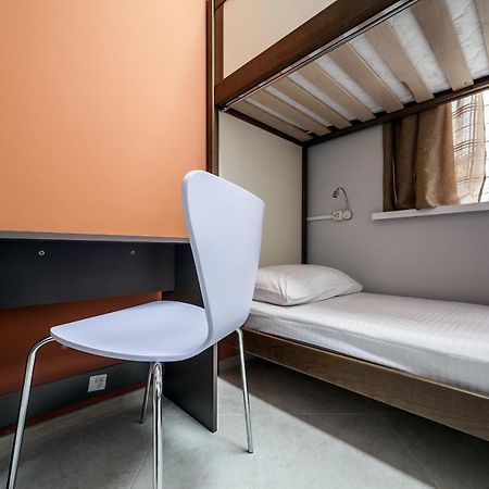 Ostriv Hostel Лвив Екстериор снимка