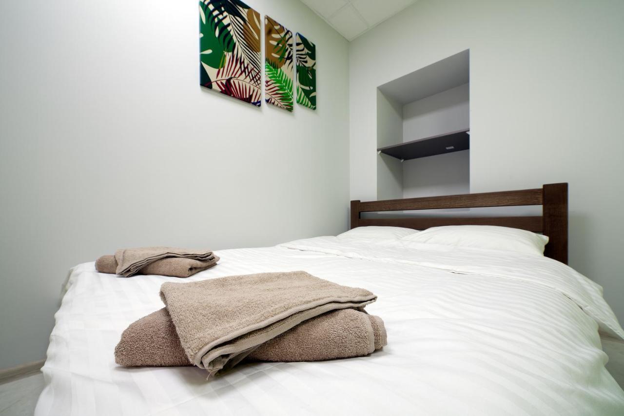 Ostriv Hostel Лвив Екстериор снимка