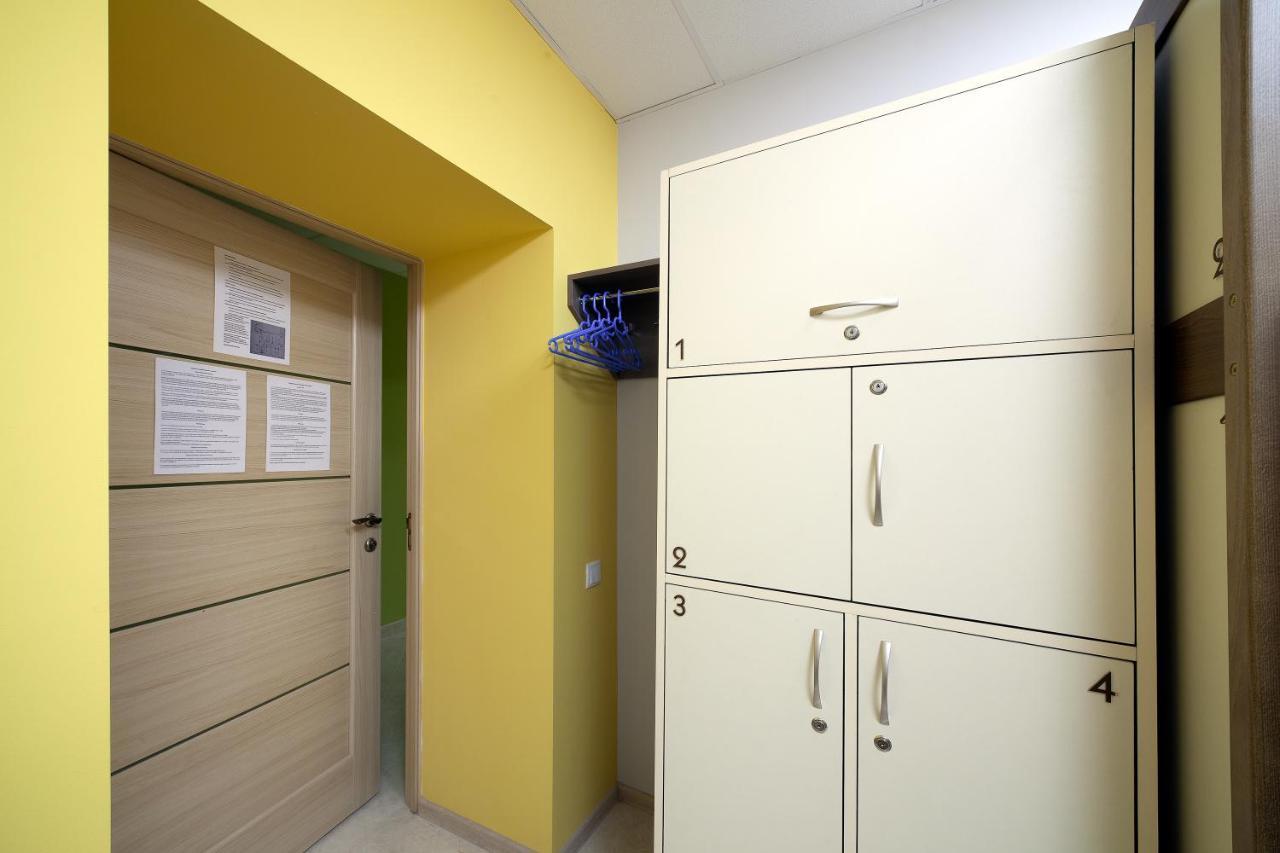 Ostriv Hostel Лвив Екстериор снимка
