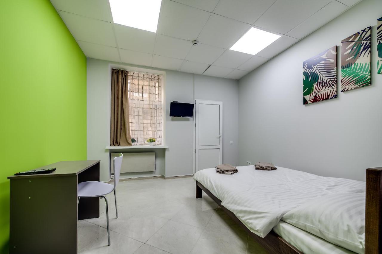 Ostriv Hostel Лвив Екстериор снимка